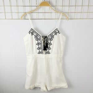 NWT United Colors of Benetton Linen Cotton Lace Up Tassel Romper